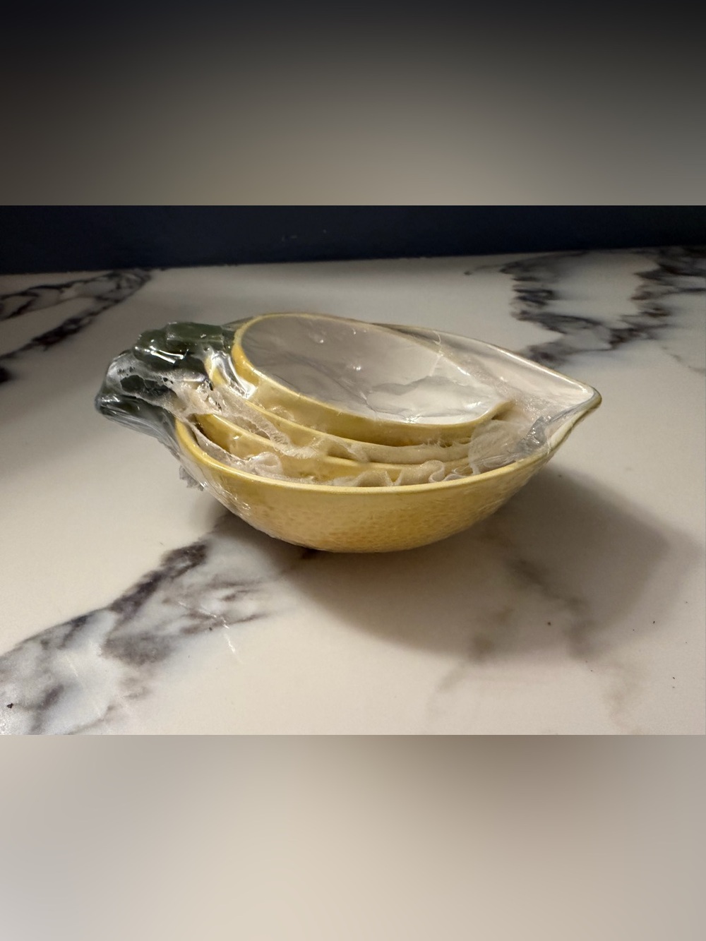 NEW Set of 4 Yellow Lemon-Shaped Ceramic Nesting Measuring Cups